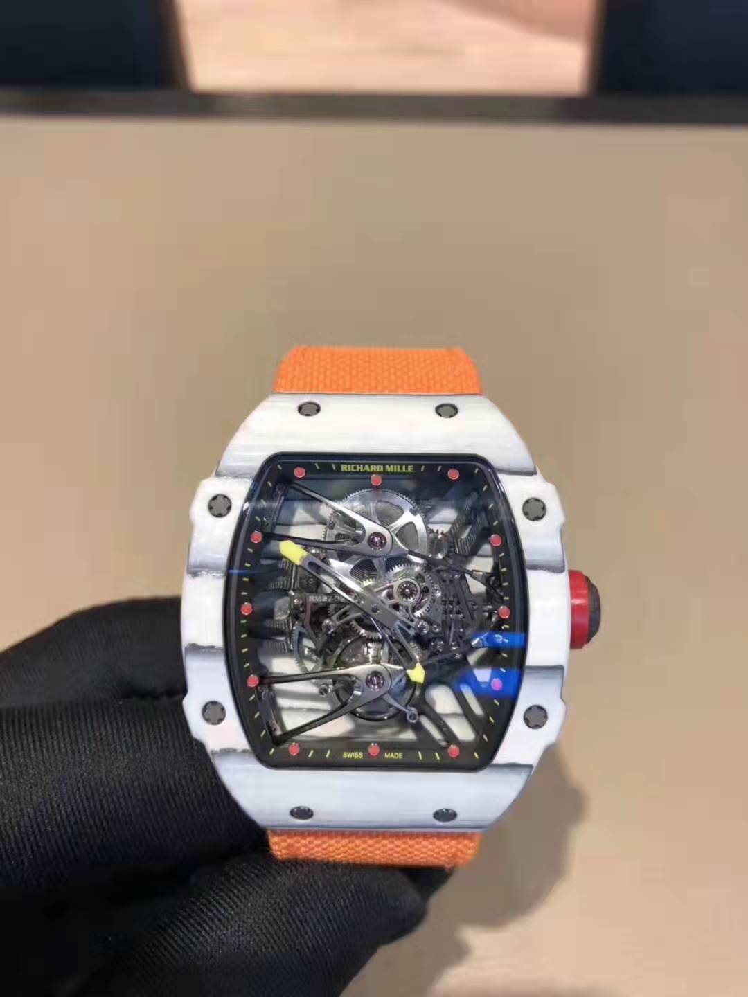 腾龙公司在线客服【微信-3362996】腾龙网络科技有限公司，为一家专业的成都网站建设公司，基于以互联网开发设计为主的专业型网络技术公司，是专业从事网站建设、网站开发、软件开发、网页设计、Flash动画、平面广告设计、多媒体设计、SEO等业务的互联网应用服务商