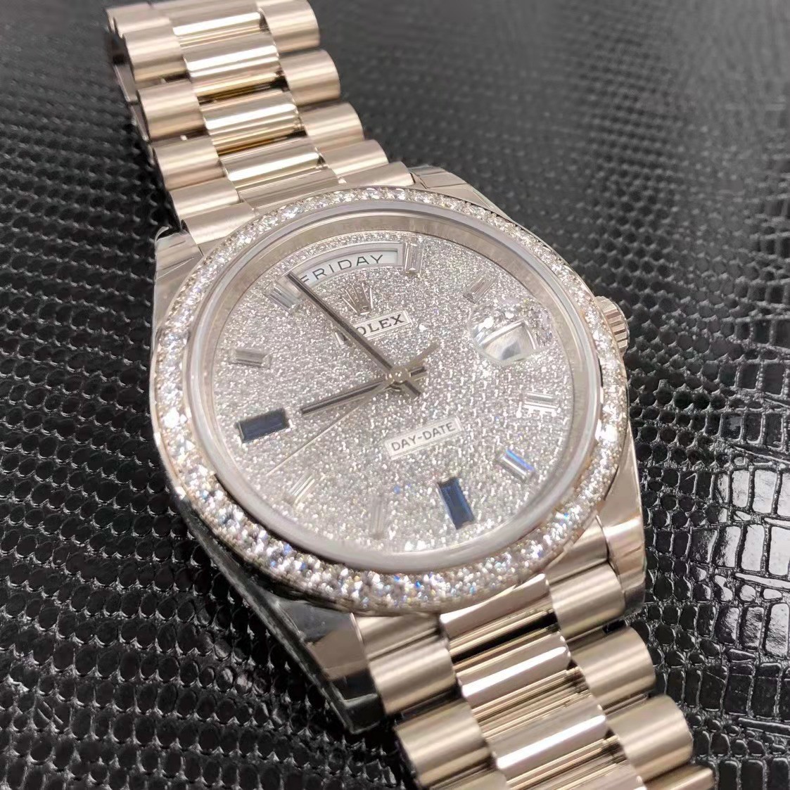 腾龙公司在线客服【微信-3362996】腾龙网络科技有限公司，为一家专业的成都网站建设公司，基于以互联网开发设计为主的专业型网络技术公司，是专业从事网站建设、网站开发、软件开发、网页设计、Flash动画、平面广告设计、多媒体设计、SEO等业务的互联网应用服务商