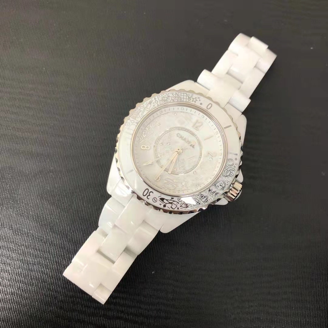 腾龙公司在线客服【微信-3362996】腾龙网络科技有限公司，为一家专业的成都网站建设公司，基于以互联网开发设计为主的专业型网络技术公司，是专业从事网站建设、网站开发、软件开发、网页设计、Flash动画、平面广告设计、多媒体设计、SEO等业务的互联网应用服务商