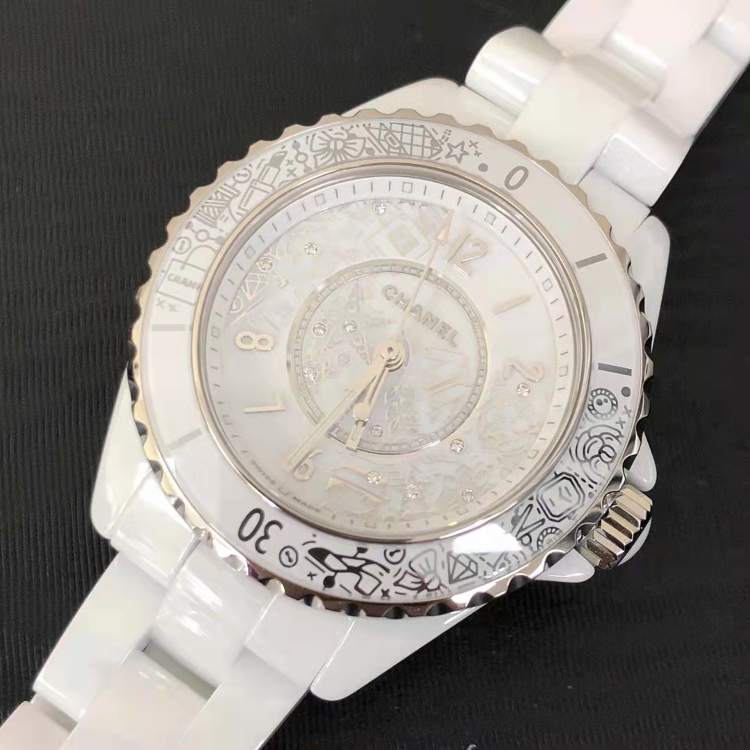 腾龙公司在线客服【微信-3362996】腾龙网络科技有限公司，为一家专业的成都网站建设公司，基于以互联网开发设计为主的专业型网络技术公司，是专业从事网站建设、网站开发、软件开发、网页设计、Flash动画、平面广告设计、多媒体设计、SEO等业务的互联网应用服务商