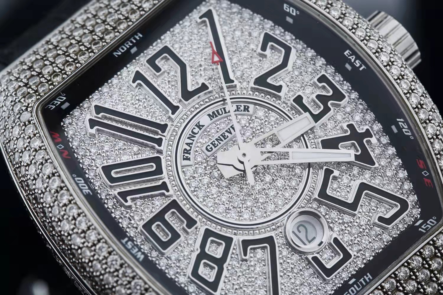 腾龙公司在线客服【微信-3362996】腾龙网络科技有限公司，为一家专业的成都网站建设公司，基于以互联网开发设计为主的专业型网络技术公司，是专业从事网站建设、网站开发、软件开发、网页设计、Flash动画、平面广告设计、多媒体设计、SEO等业务的互联网应用服务商