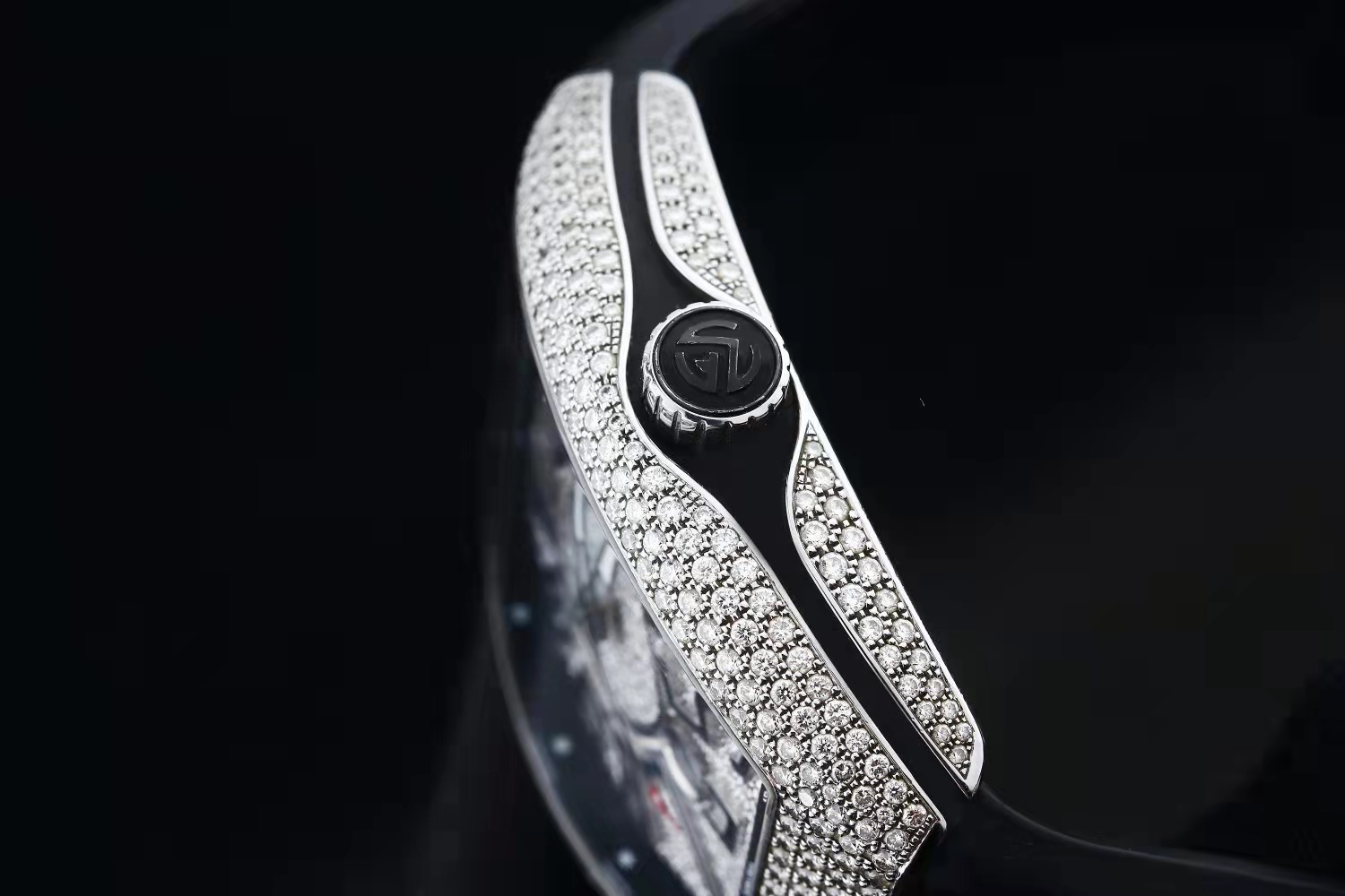 腾龙公司在线客服【微信-3362996】腾龙网络科技有限公司，为一家专业的成都网站建设公司，基于以互联网开发设计为主的专业型网络技术公司，是专业从事网站建设、网站开发、软件开发、网页设计、Flash动画、平面广告设计、多媒体设计、SEO等业务的互联网应用服务商