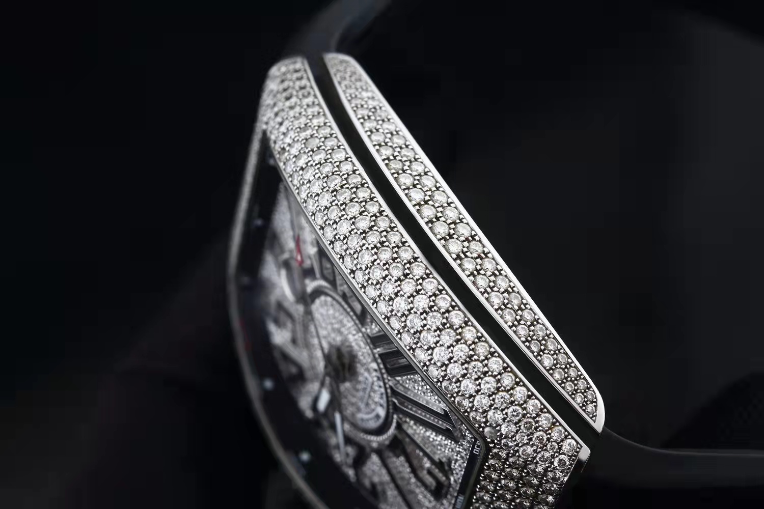 腾龙公司在线客服【微信-3362996】腾龙网络科技有限公司，为一家专业的成都网站建设公司，基于以互联网开发设计为主的专业型网络技术公司，是专业从事网站建设、网站开发、软件开发、网页设计、Flash动画、平面广告设计、多媒体设计、SEO等业务的互联网应用服务商