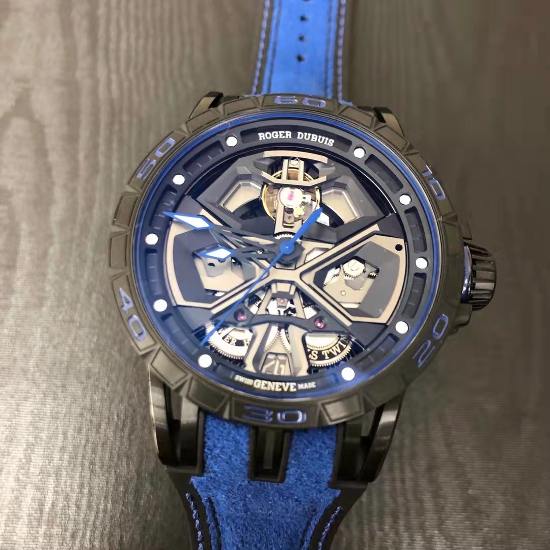 腾龙公司在线客服【微信-3362996】腾龙网络科技有限公司，为一家专业的成都网站建设公司，基于以互联网开发设计为主的专业型网络技术公司，是专业从事网站建设、网站开发、软件开发、网页设计、Flash动画、平面广告设计、多媒体设计、SEO等业务的互联网应用服务商